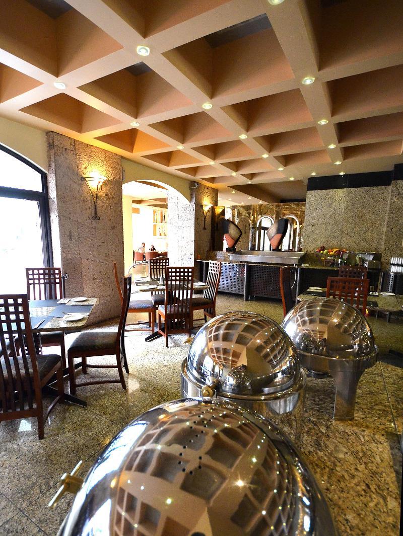 ספופן Hotel Celta מראה חיצוני תמונה